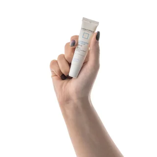 ترمیم کننده لب SPF 15 درماتیپیک