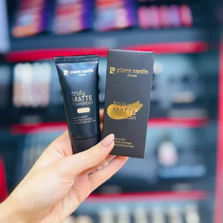 کرم پودر تیوپی پیرکاردین مدل Truly Matte