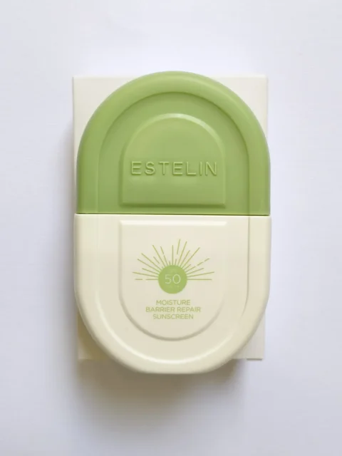 کرم ضد آفتاب استلین سبز SPF50 بی رنگ حجم 50 میلی لیتر